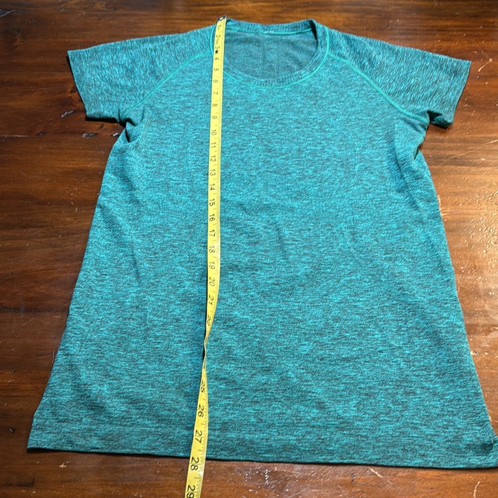 lululemon athletica Short Sleeve Tech Tee - Picture 6 of 13